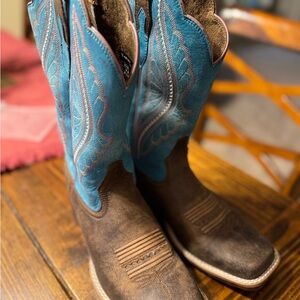 Ariat Leather Western Boots - Brown and Blue